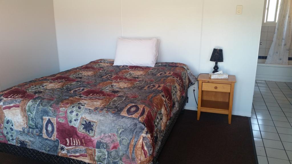Holiday House Motel Penticton Eksteriør billede